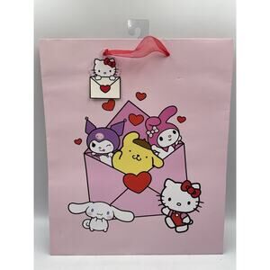 NEW Hello Kitty Sanrio Gift Bag With Handles & Gift Tag